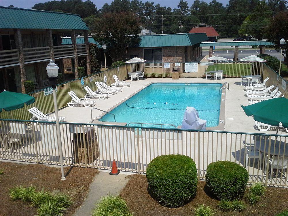Motel 6 Columbia - University Of South Carolina Экстерьер фото